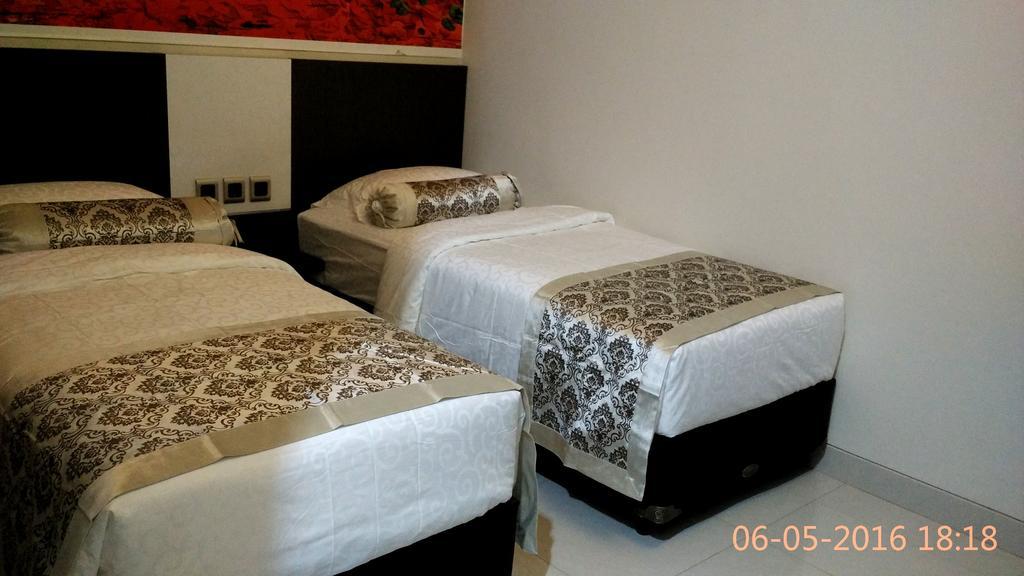 Malang City Boulevard Homestay Экстерьер фото