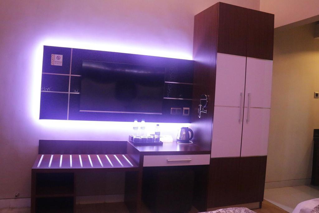 Malang City Boulevard Homestay Экстерьер фото