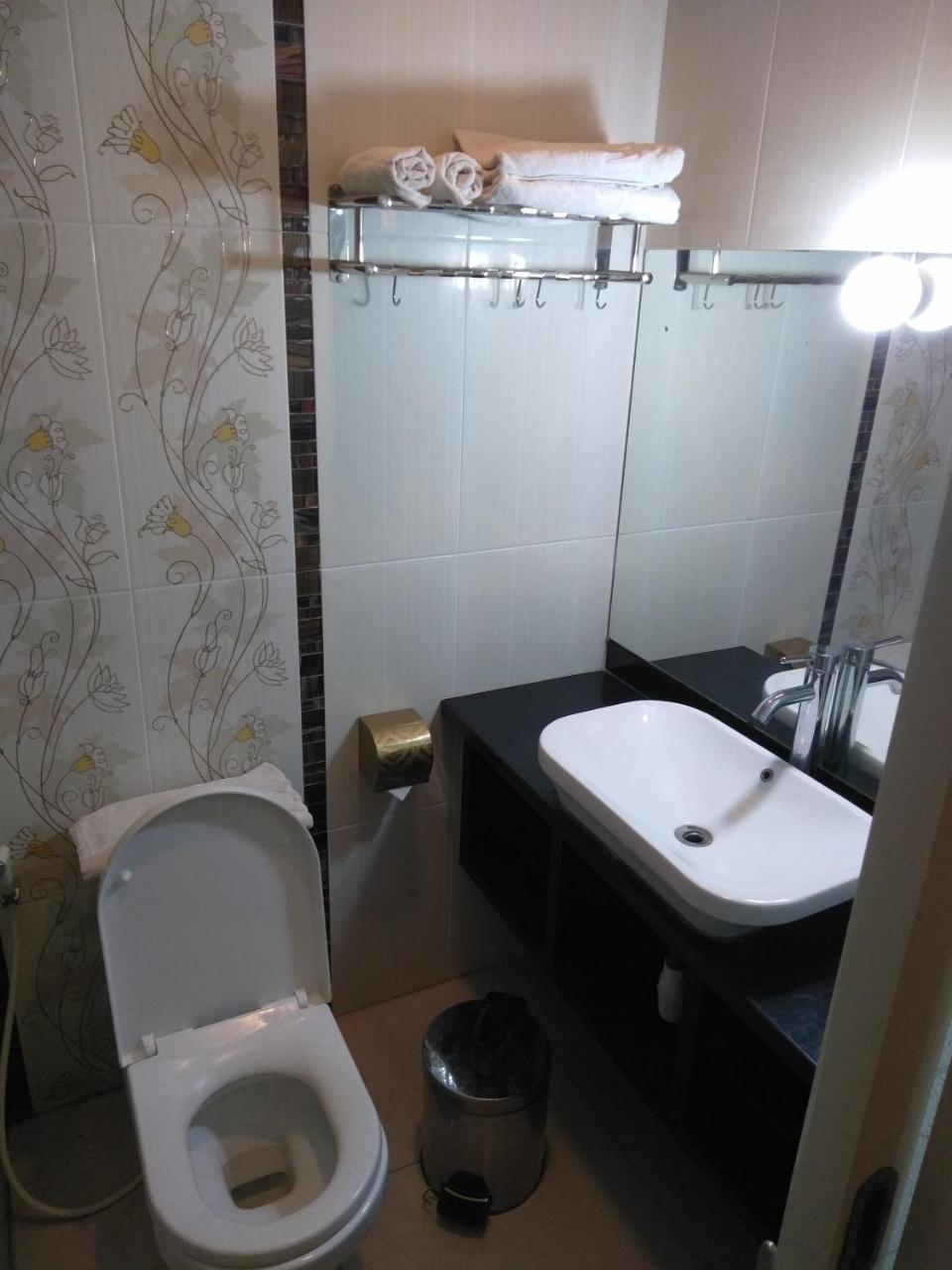 Malang City Boulevard Homestay Экстерьер фото